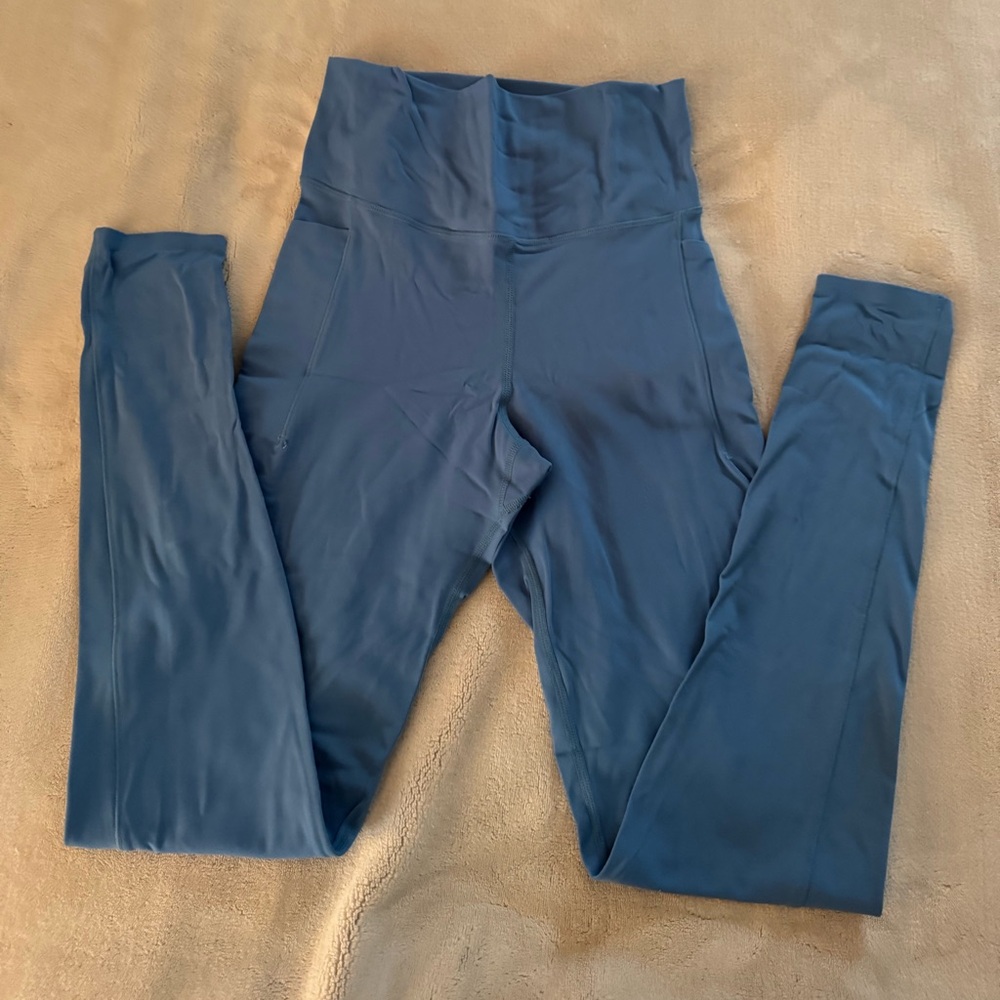 High-Waisted Blue Leggings